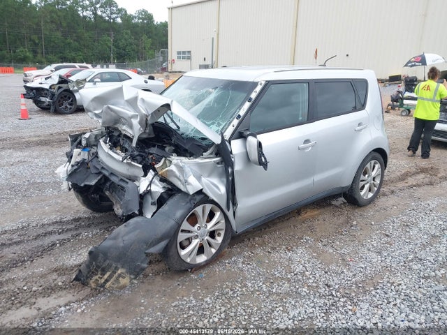 KIA SOUL + 2015 KNDJP3A51F7750986 Image 2