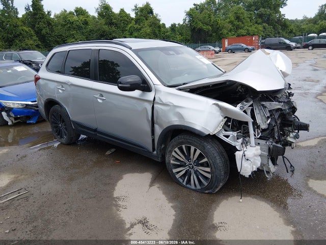 45413223 :رقم المزاد ، JA4AD3A3XLZ042589 vin ، 2020 Mitsubishi Outlander Le 2.4 مزاد بيع