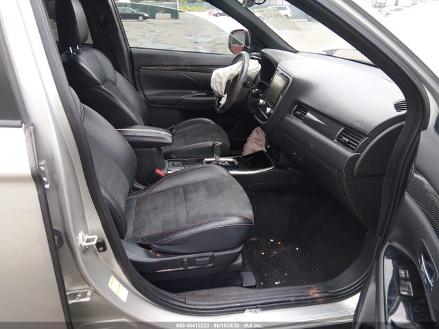 2020 Mitsubishi Outlander Le 2.4 მანქანა იყიდება აუქციონზე, vin: JA4AD3A3XLZ042589, აუქციონის ნომერი: 45413223
