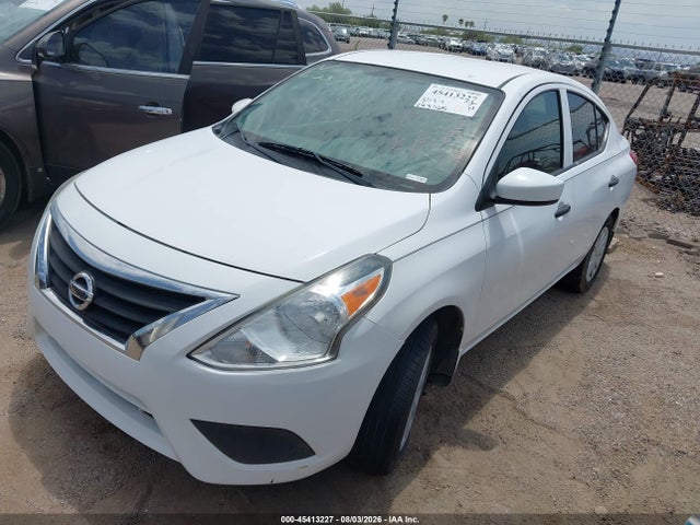Nissan Versa 1.6 S 2016 3N1CN7AP2GL895901 Image 2