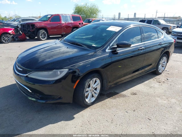 Chrysler 200 Limited 2015 1C3CCCABXFN677434 Image 2