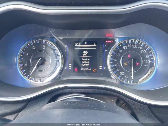 Chrysler 200 Limited 2015 1C3CCCABXFN677434 Image 7