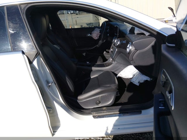 WDDSJ4EB8EN045050 Mercedes-Benz CLA 250