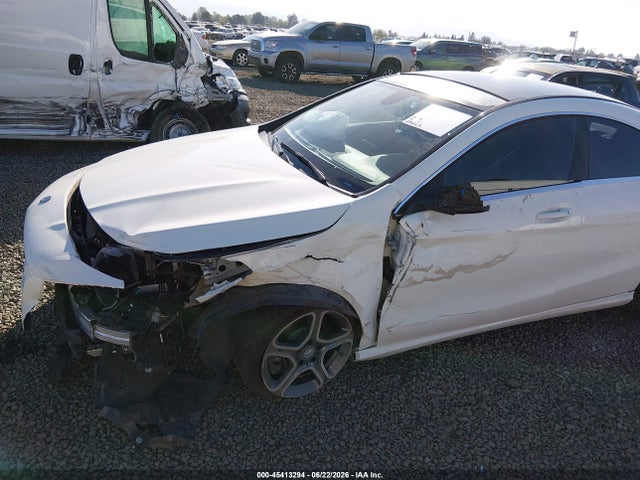WDDSJ4EB8EN045050 Mercedes-Benz CLA 250