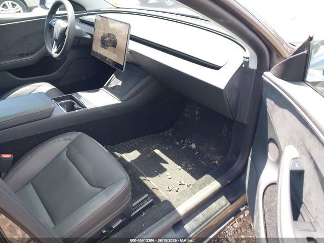 Tesla Model 3 Long Range All-wheel Drive 2025 5YJ3E1EB8SF939528 Image 5