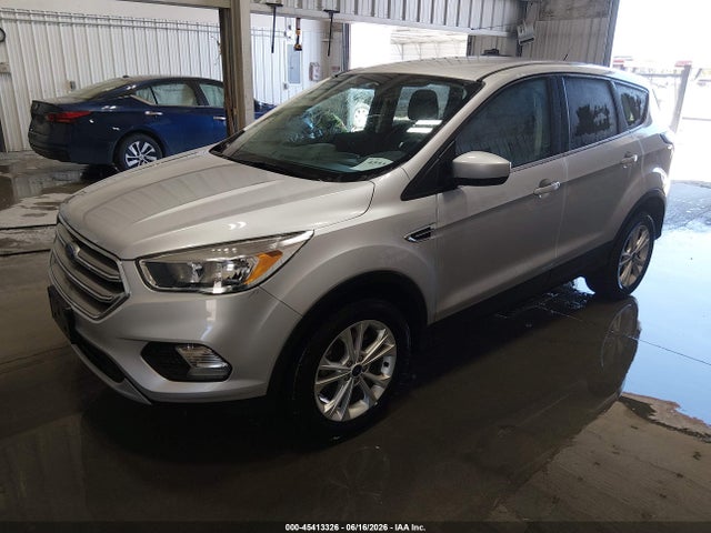 Ford ESCAPE SE 2017 1FMCU9GD2HUE50411 Image 2