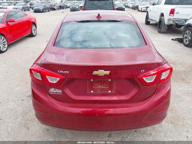 45413346 :رقم المزاد ، 1G1BE5SM6J7220168 vin ، 2018 Chevrolet Cruze Lt Auto مزاد بيع