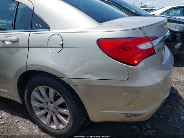 Продажа на аукционе авто 2014 Chrysler 200 Touring, vin: 1C3CCBBG9EN114152, номер лота: 45413374