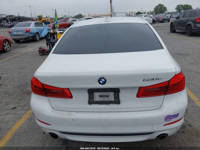 WBAJA9C55KB399781 BMW 530e Iperformance