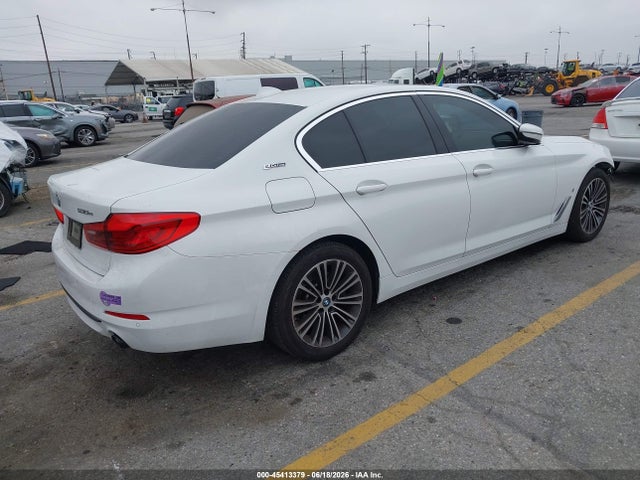 WBAJA9C55KB399781 BMW 530e Iperformance