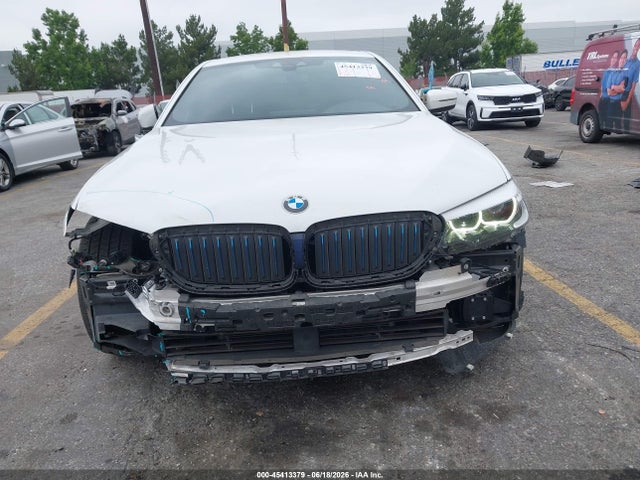 WBAJA9C55KB399781 BMW 530e Iperformance