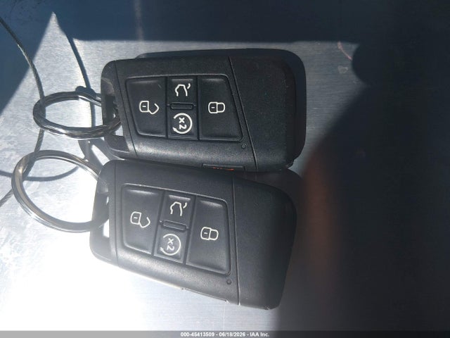 3VV2B7AXXJM136725 Volkswagen Tiguan 2.0t Se/2.0t Sel