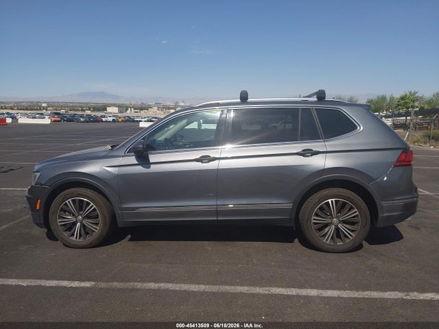 3VV2B7AXXJM136725 Volkswagen Tiguan 2.0t Se/2.0t Sel