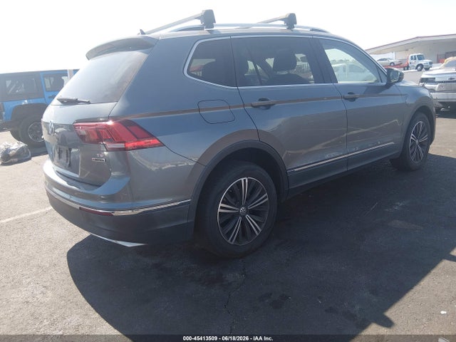 3VV2B7AXXJM136725 Volkswagen Tiguan 2.0t Se/2.0t Sel