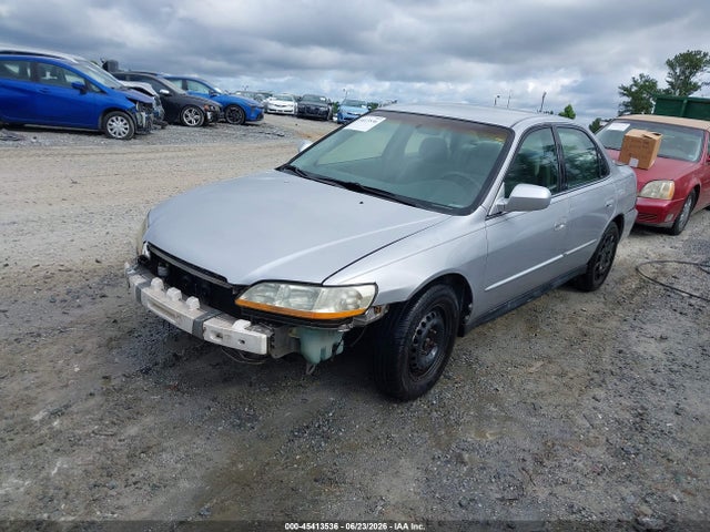 45413536 :رقم المزاد ، 1HGCG56481A057768 vin ، 2001 Honda Accord 2.3 Lx مزاد بيع