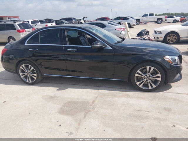 Aukcja sprzedaży 2017 Mercedes-benz C 300, vin: 55SWF4JB2HU220459, numer aukcji: 45413555