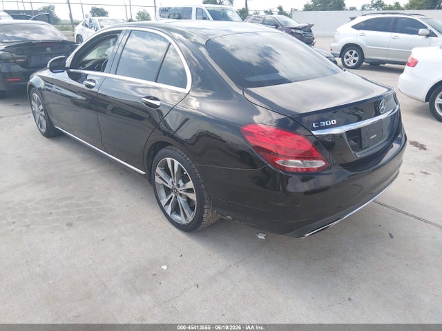 Aukcja sprzedaży 2017 Mercedes-benz C 300, vin: 55SWF4JB2HU220459, numer aukcji: 45413555