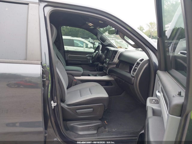 45413597 :رقم المزاد ، 1C6RREFGXMN813585 vin ، 2021 Ram 1500 Big Horn  4x2 5'7 Box مزاد بيع