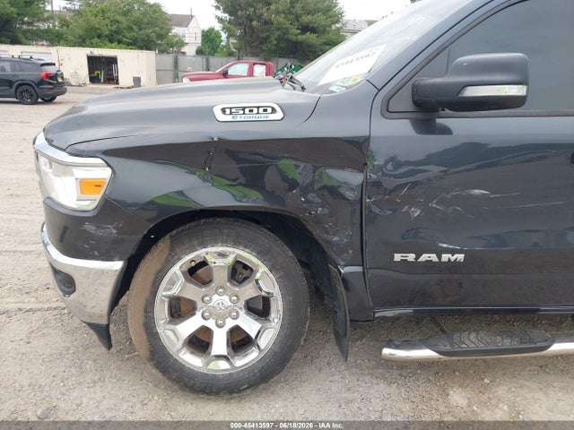 45413597 :رقم المزاد ، 1C6RREFGXMN813585 vin ، 2021 Ram 1500 Big Horn  4x2 5'7 Box مزاد بيع