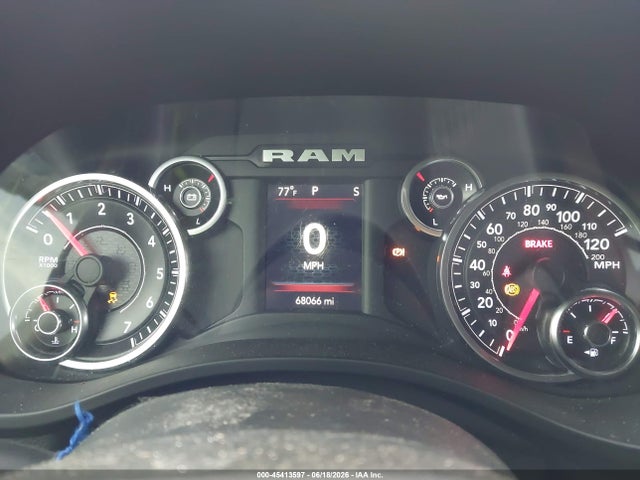 45413597 :رقم المزاد ، 1C6RREFGXMN813585 vin ، 2021 Ram 1500 Big Horn  4x2 5'7 Box مزاد بيع