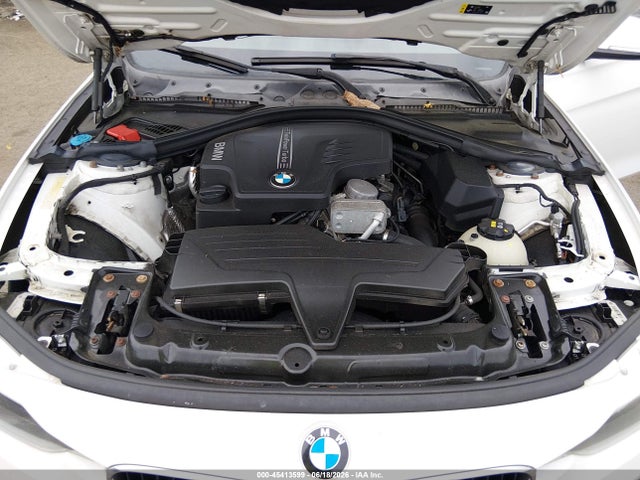 45413599 :رقم المزاد ، WBA8E5G32HNU43747 vin ، 2017 Bmw 320i Xdrive مزاد بيع