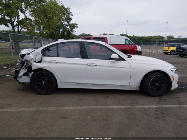 45413599 :رقم المزاد ، WBA8E5G32HNU43747 vin ، 2017 Bmw 320i Xdrive مزاد بيع