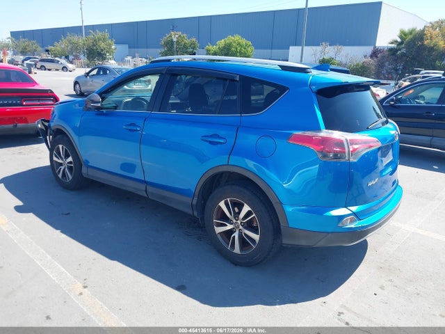 Toyota Rav4 Xle 2016 JTMWFREV9GD092052 Image 3