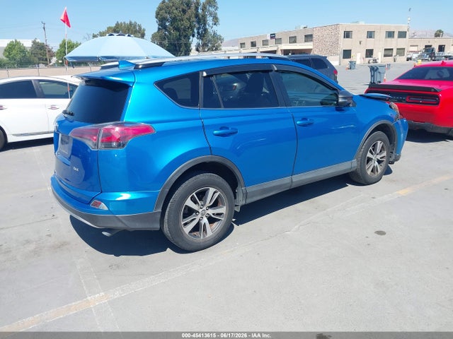 Toyota Rav4 Xle 2016 JTMWFREV9GD092052 Image 4