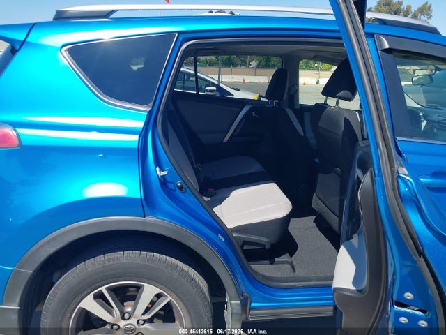 Toyota Rav4 Xle 2016 JTMWFREV9GD092052 Image 8