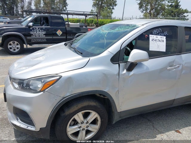 Chevrolet TRAX LS 2018 KL7CJNSB4JB716859 Image 6