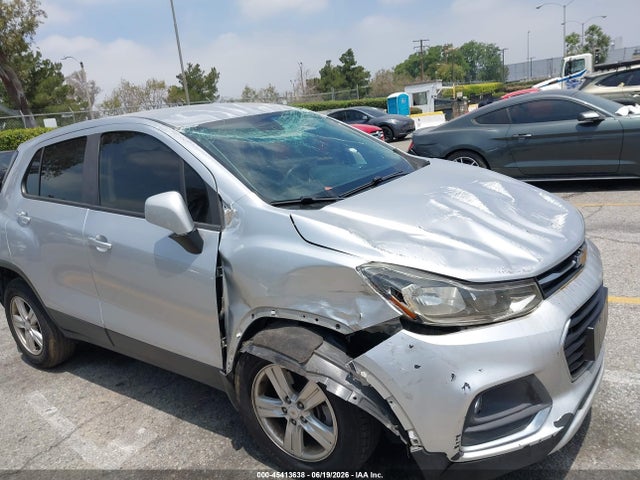 Chevrolet TRAX LS 2018 KL7CJNSB4JB716859 Image 13
