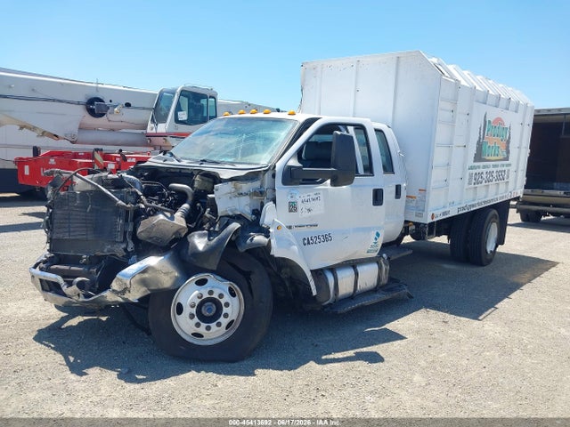 Ford F-650 Diesel 2017 1FDNW6DC6HDB02477 Image 2