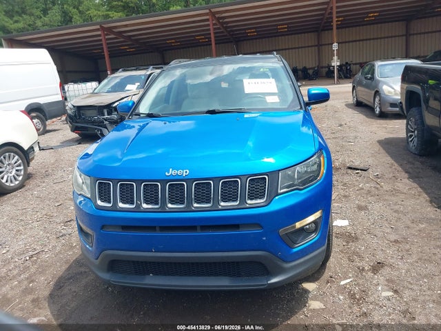45413829 :رقم المزاد ، 3C4NJCBB6JT123888 vin ، 2018 Jeep Compass Latitude Fwd مزاد بيع
