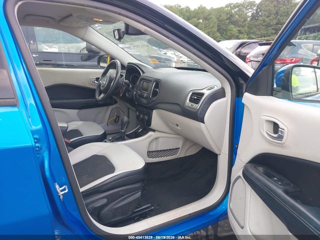 45413829 :رقم المزاد ، 3C4NJCBB6JT123888 vin ، 2018 Jeep Compass Latitude Fwd مزاد بيع
