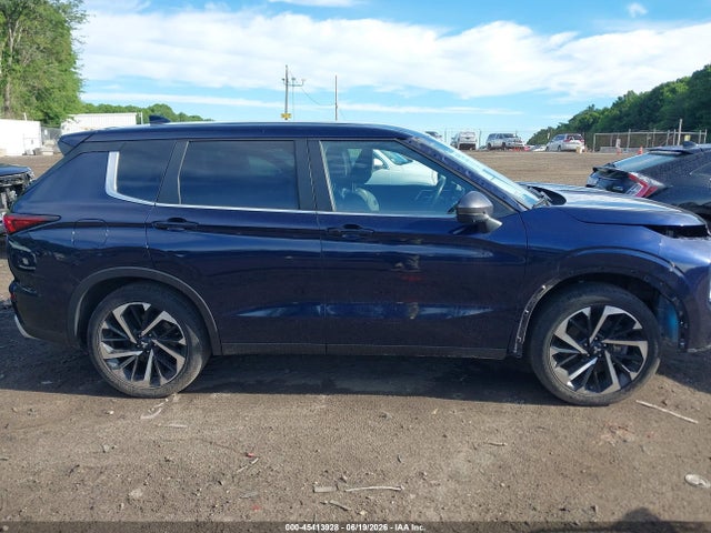 Продажа на аукционе авто 2022 Mitsubishi Outlander Black Edition S-awc/se 2.5 S-awc/se Launch Edition S-awc, vin: JA4J4UA83NZ038131, номер лота: 45413928