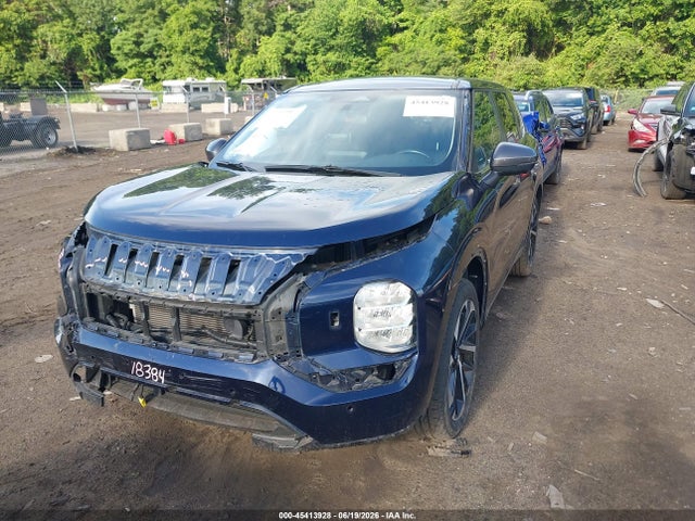 Продажа на аукционе авто 2022 Mitsubishi Outlander Black Edition S-awc/se 2.5 S-awc/se Launch Edition S-awc, vin: JA4J4UA83NZ038131, номер лота: 45413928