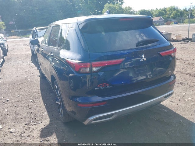 Продажа на аукционе авто 2022 Mitsubishi Outlander Black Edition S-awc/se 2.5 S-awc/se Launch Edition S-awc, vin: JA4J4UA83NZ038131, номер лота: 45413928