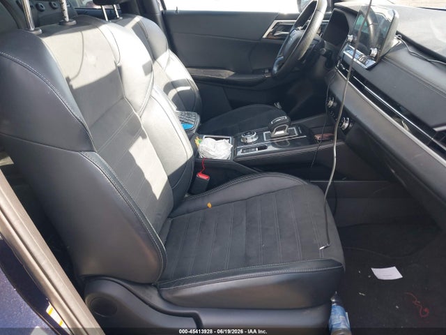 Продажа на аукционе авто 2022 Mitsubishi Outlander Black Edition S-awc/se 2.5 S-awc/se Launch Edition S-awc, vin: JA4J4UA83NZ038131, номер лота: 45413928