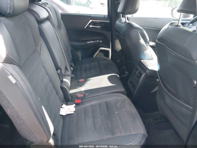 Продажа на аукционе авто 2022 Mitsubishi Outlander Black Edition S-awc/se 2.5 S-awc/se Launch Edition S-awc, vin: JA4J4UA83NZ038131, номер лота: 45413928