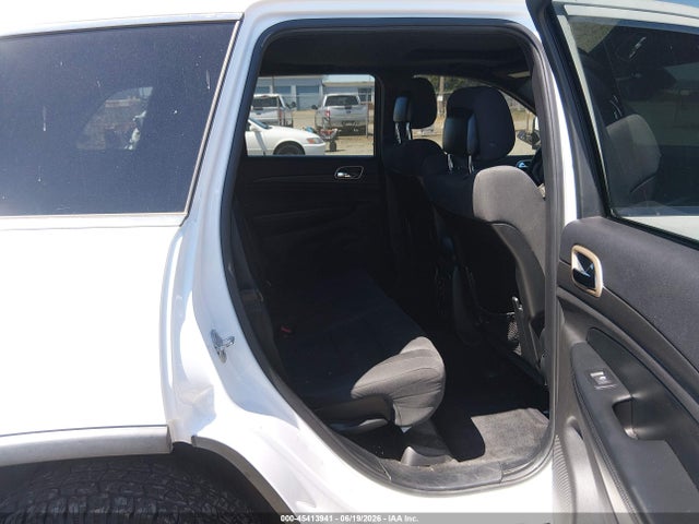 45413941 :رقم المزاد ، 1C4RJFAG8FC858584 vin ، 2015 Jeep Grand Cherokee Laredo مزاد بيع