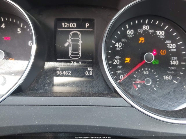 3VWDB7AJ1JM263461 Volkswagen Jetta 1.4t Se/1.4t Wolfsburg Edition