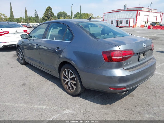 3VWDB7AJ1JM263461 Volkswagen Jetta 1.4t Se/1.4t Wolfsburg Edition