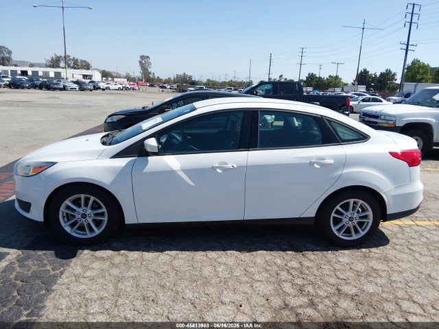 Ford FOCUS SE 2018 1FADP3F21JL328394 Image 14