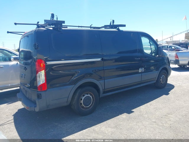 Ford Transit-150 2015 1FTYE1YM0FKA21672 Image 4