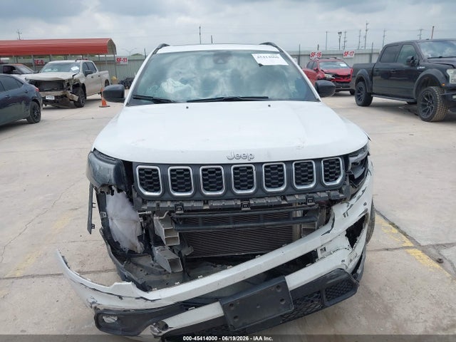 45414000 :رقم المزاد ، 3C4NJDFN1RT167724 vin ، 2024 Jeep Compass Latitude Lux Fwd مزاد بيع
