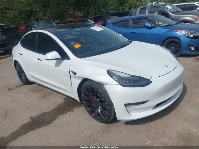 45414006 :رقم المزاد ، 5YJ3E1EC1NF273836 vin ، 2022 Tesla Model 3 Performance Dual Motor All-wheel Drive مزاد بيع