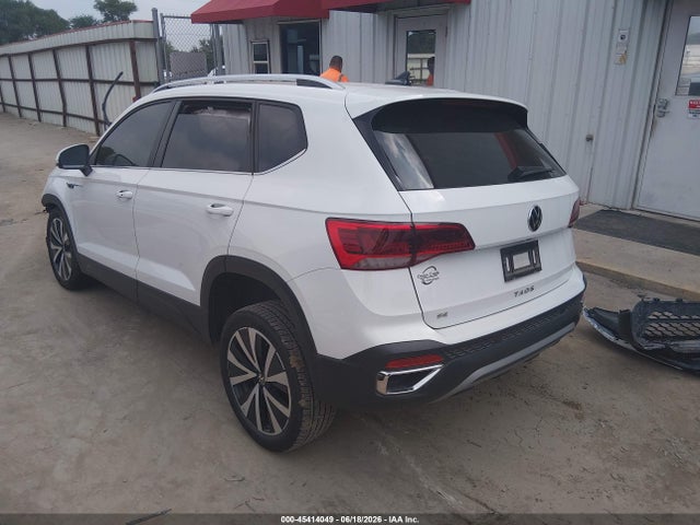 Продаж на аукціоні авто 2024 Volkswagen Taos 1.5t Se, vin: 3VVEX7B21RM091266, номер лоту: 45414049