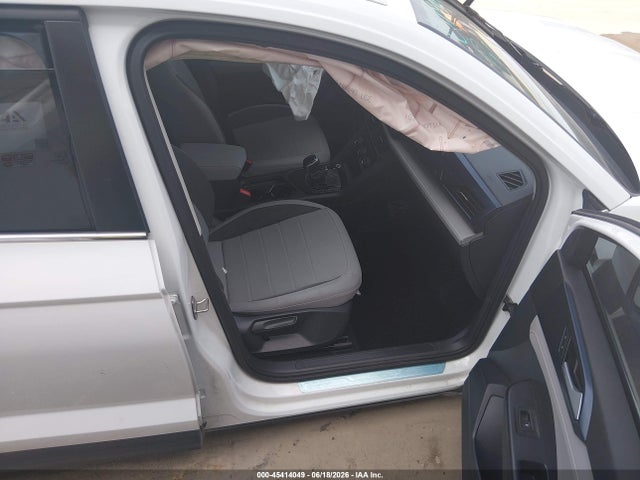 Продаж на аукціоні авто 2024 Volkswagen Taos 1.5t Se, vin: 3VVEX7B21RM091266, номер лоту: 45414049
