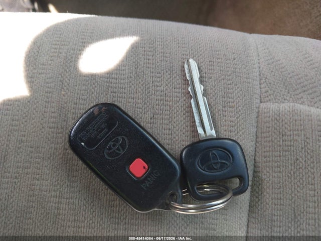 Продажа на аукционе авто 2000 Toyota Avalon Xl, vin: 4T1BF28B1YU112640, номер лота: 45414084