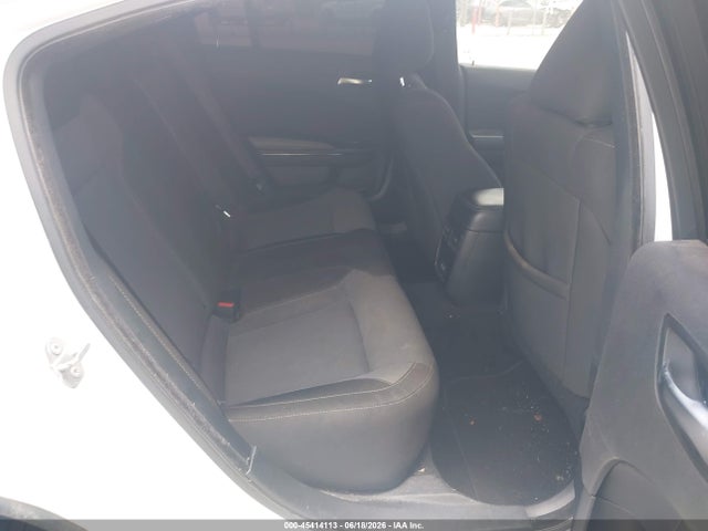 2C3CDXBG6LH176544 Dodge Charger Sxt Rwd